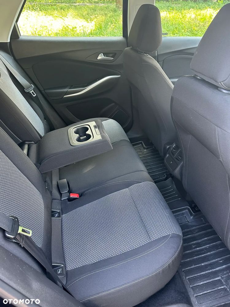 Opel Grandland X - 12