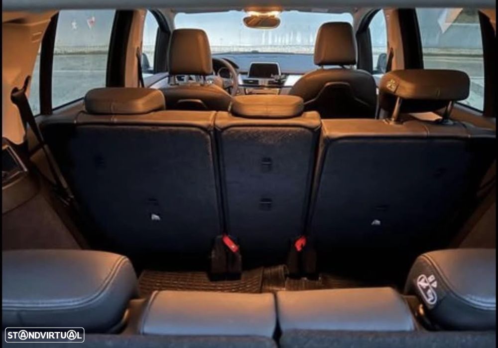 BMW 216 Gran Tourer d Luxury Line - 12