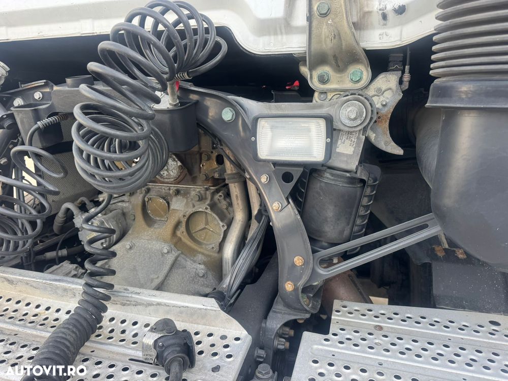 Mercedes-Benz Actros - 7