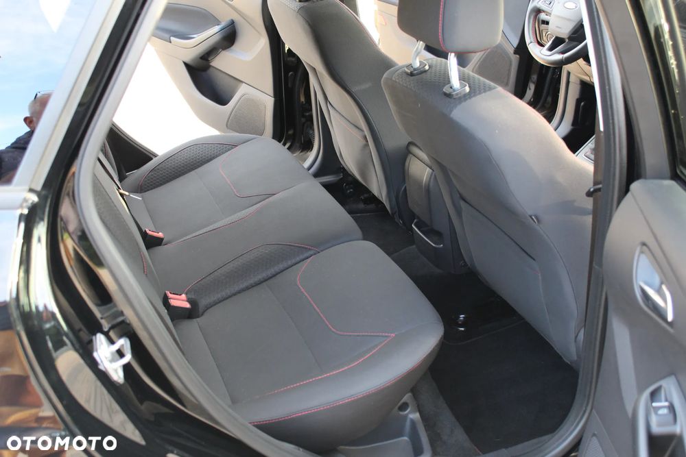 Ford Focus 1.0 EcoBoost ST-Line Black ASS - 17