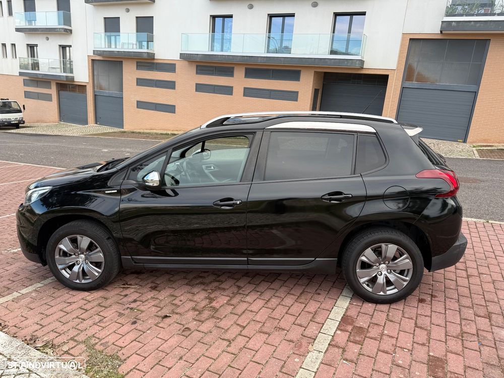Peugeot 2008 1.2 PureTech Style - 10