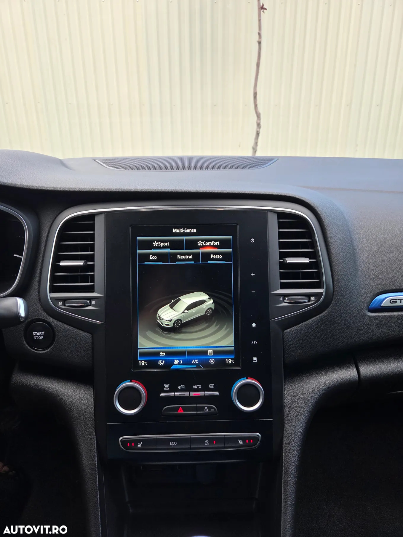 Renault Megane ENERGY TCe Zen - 15