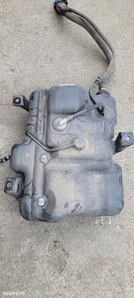 Trafic III Vivaro B 14- zbiornik ADBLUE 208993933R - 7