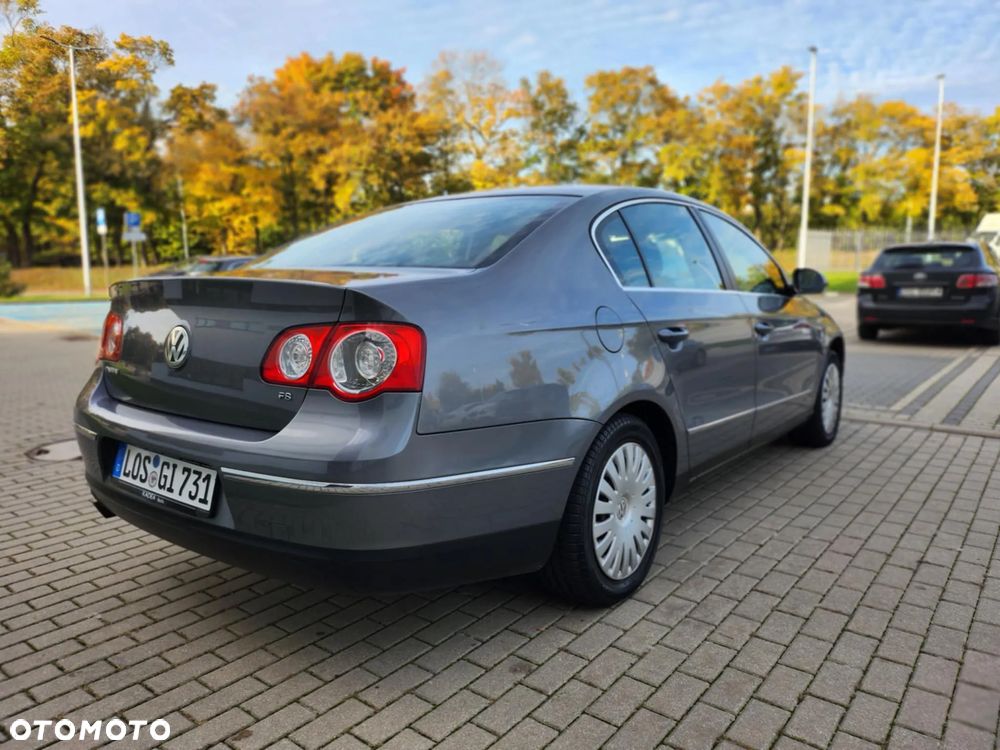 Volkswagen Passat - 9