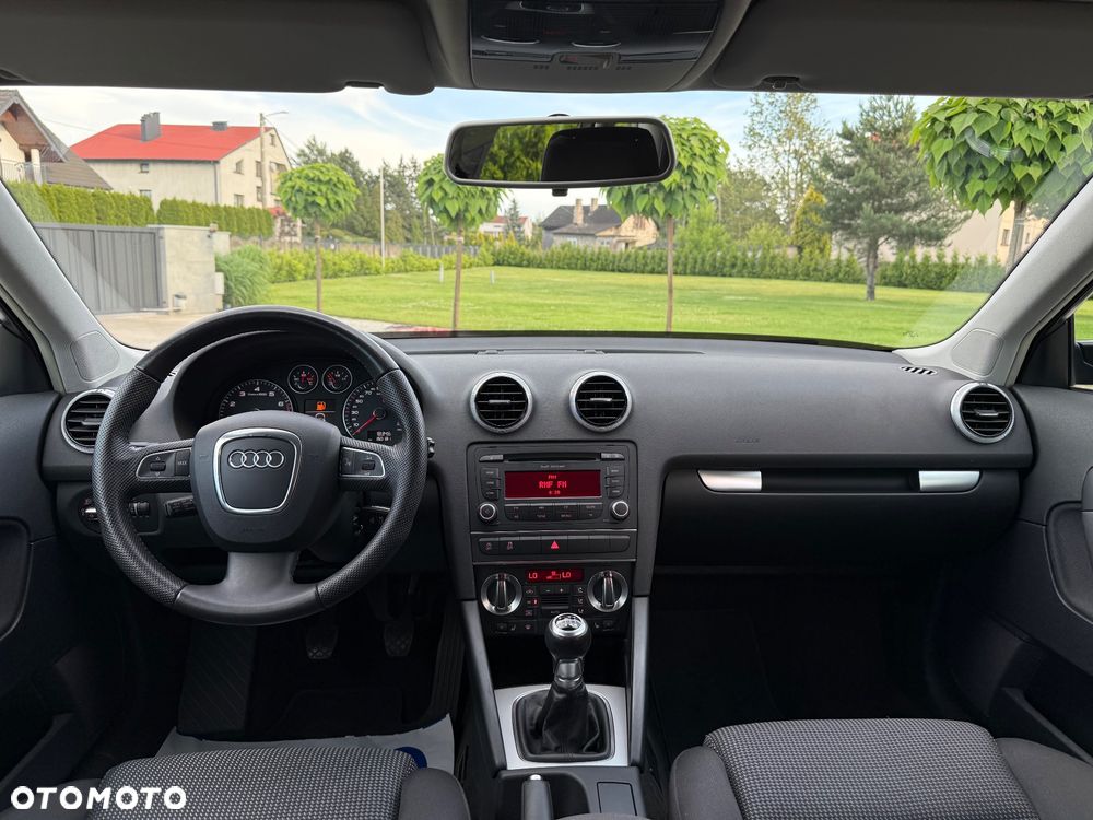 Audi A3 Sportback 1.4 TFSI Ambiente - 23