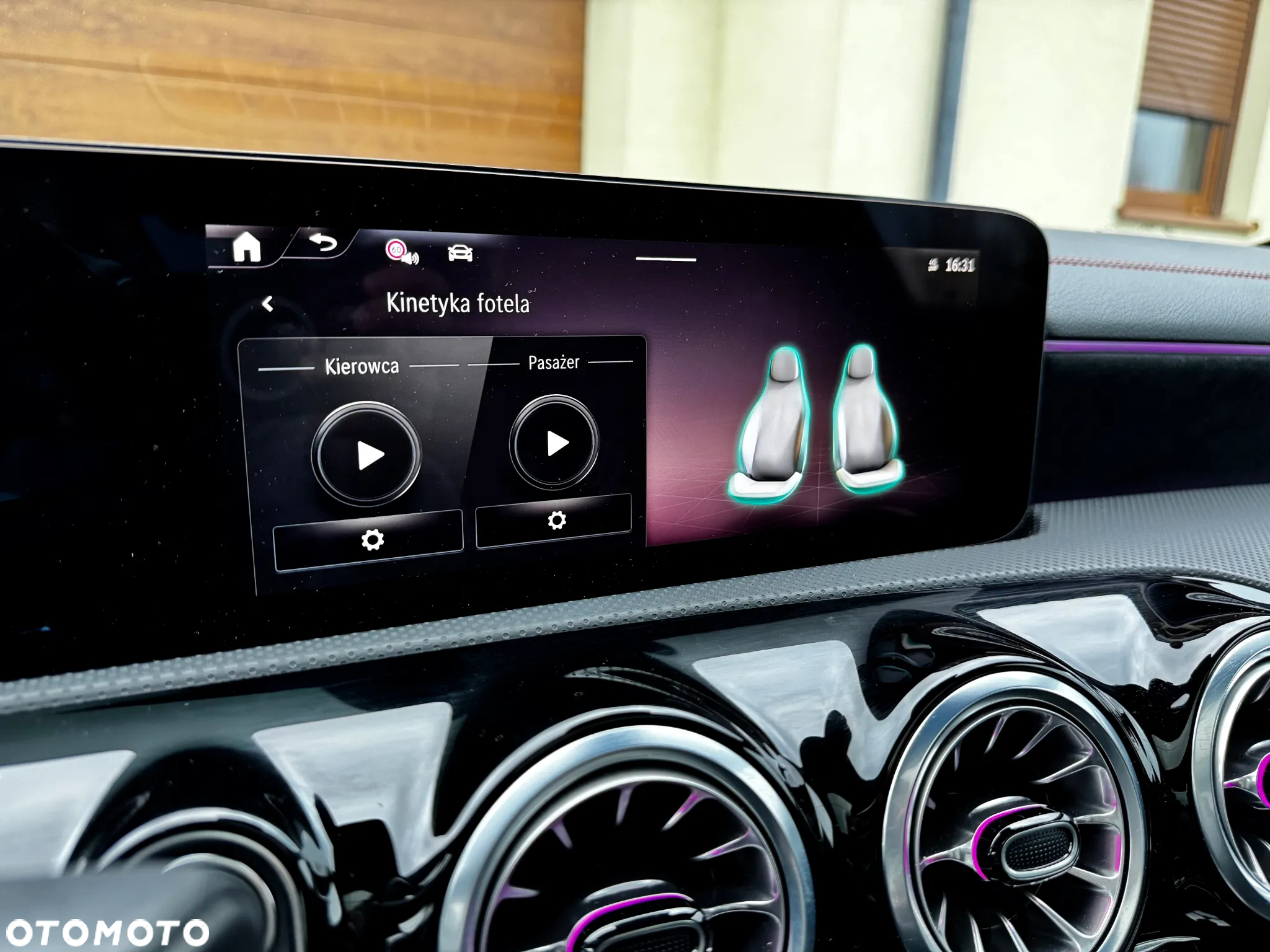 Mercedes-Benz CLA 200 AMG Line 7G-DCT - 26
