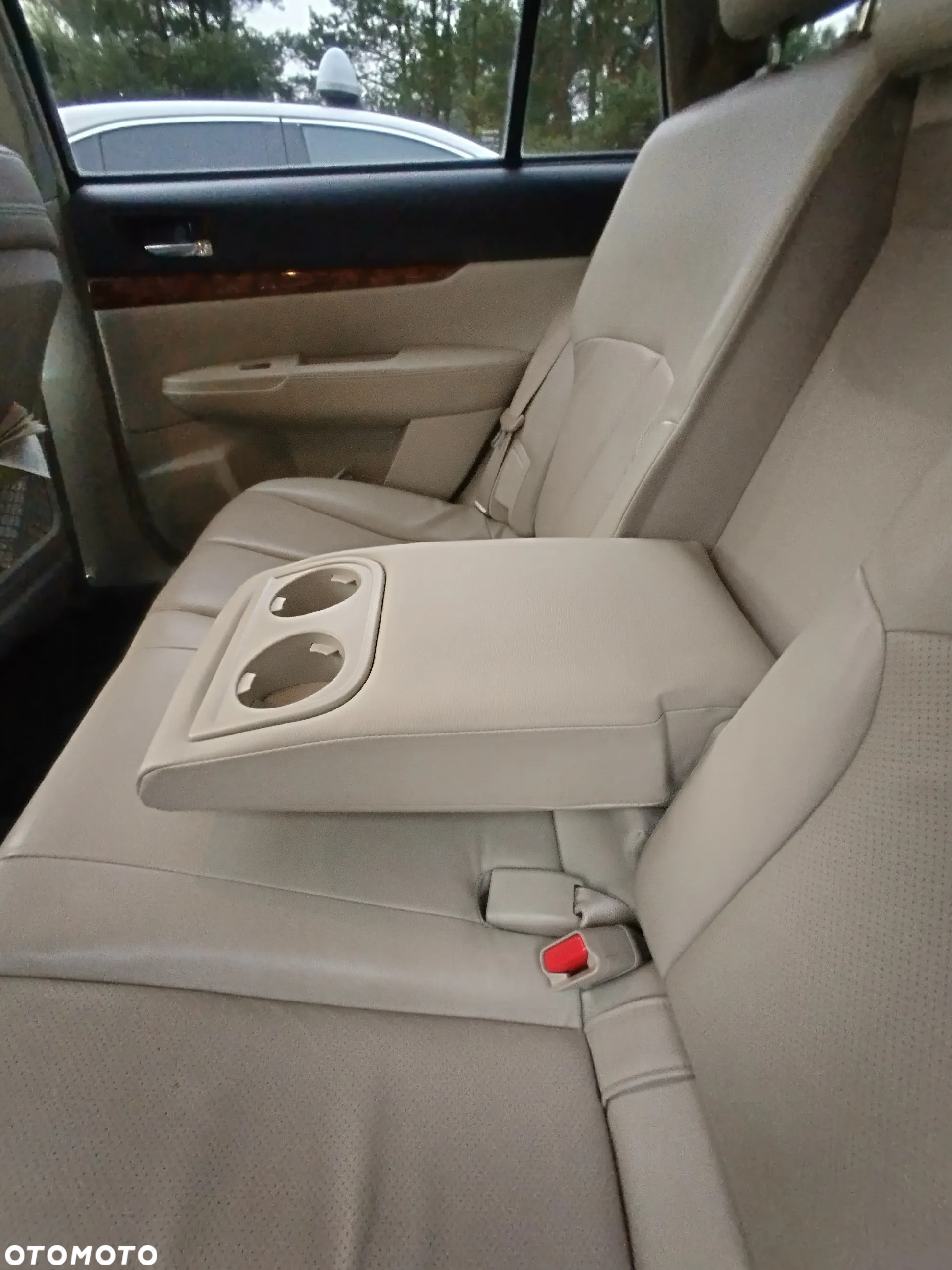 Subaru Outback - 24