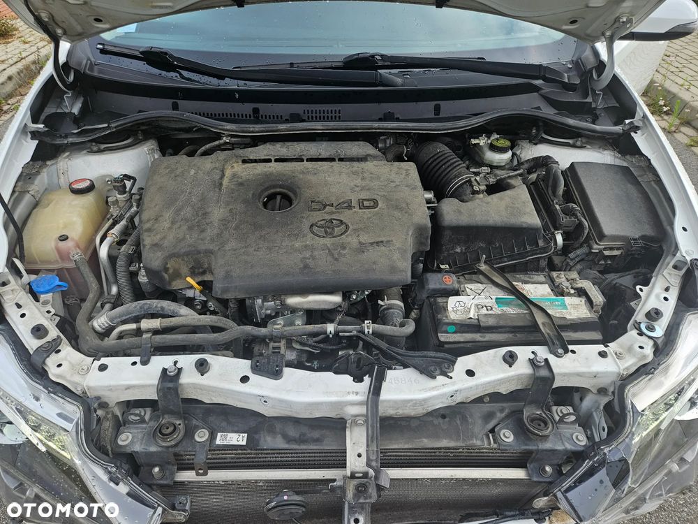 Toyota Auris 2.0 D-4D Comfort - 18