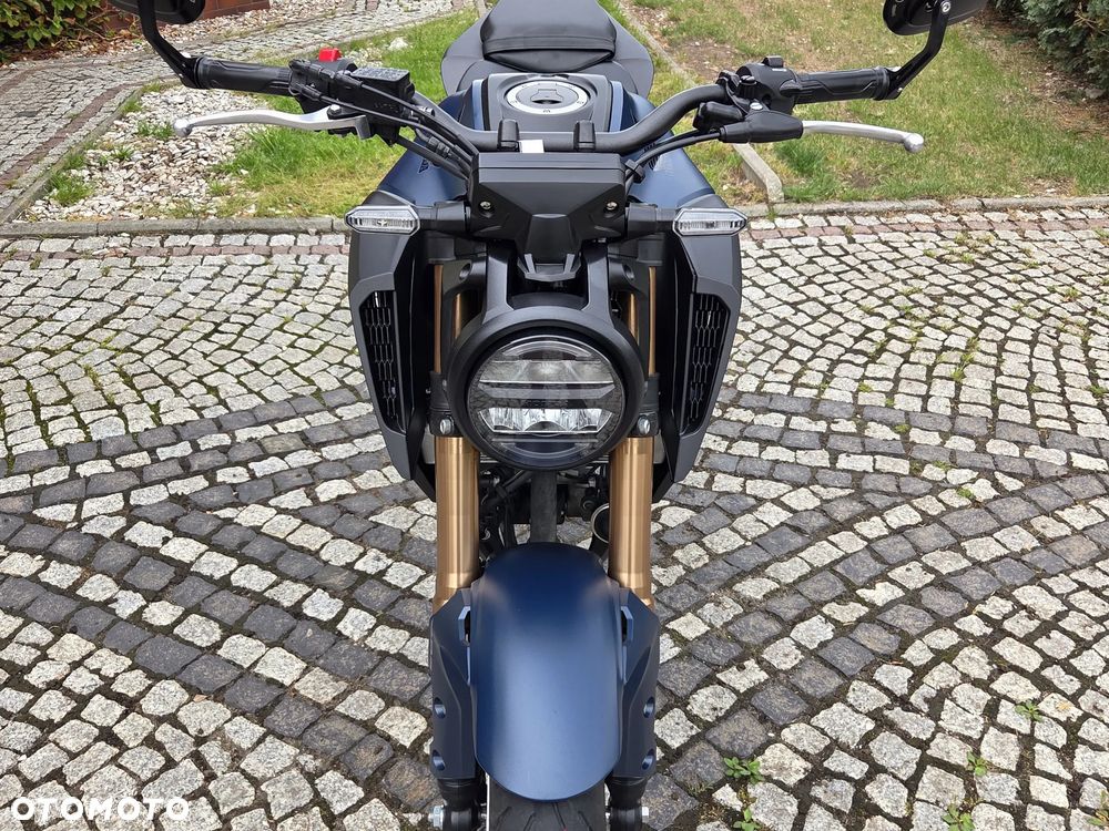 Honda CB - 27