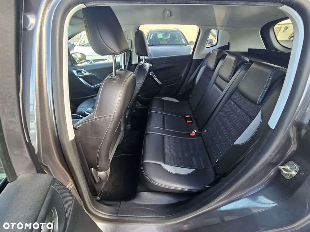 Peugeot 2008 1.6 e-HDi Active S&S - 25