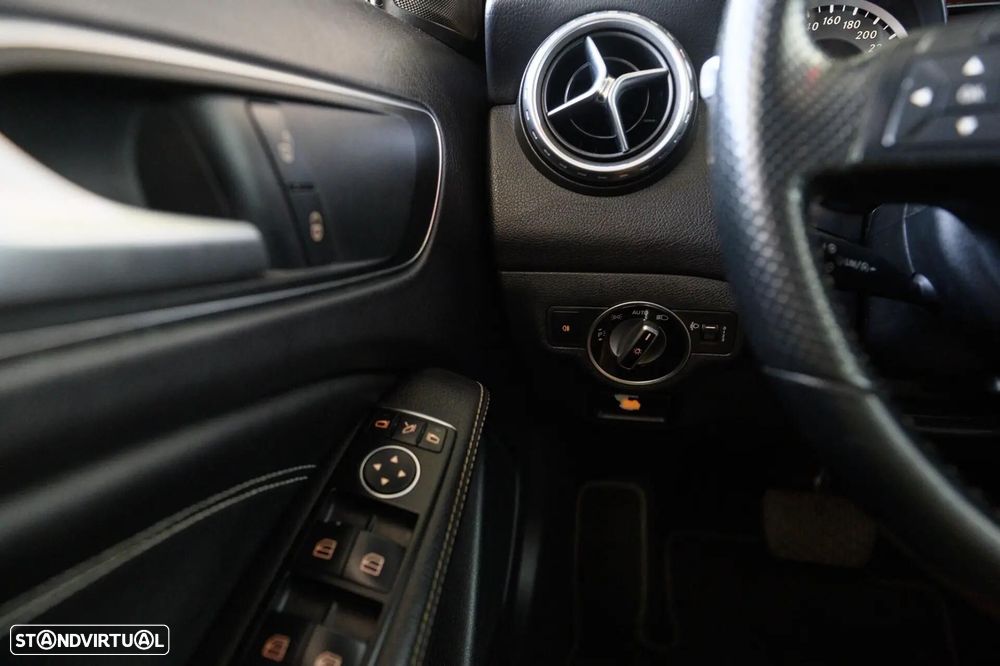 Mercedes-Benz GLA 200 CDI Aut. - 31
