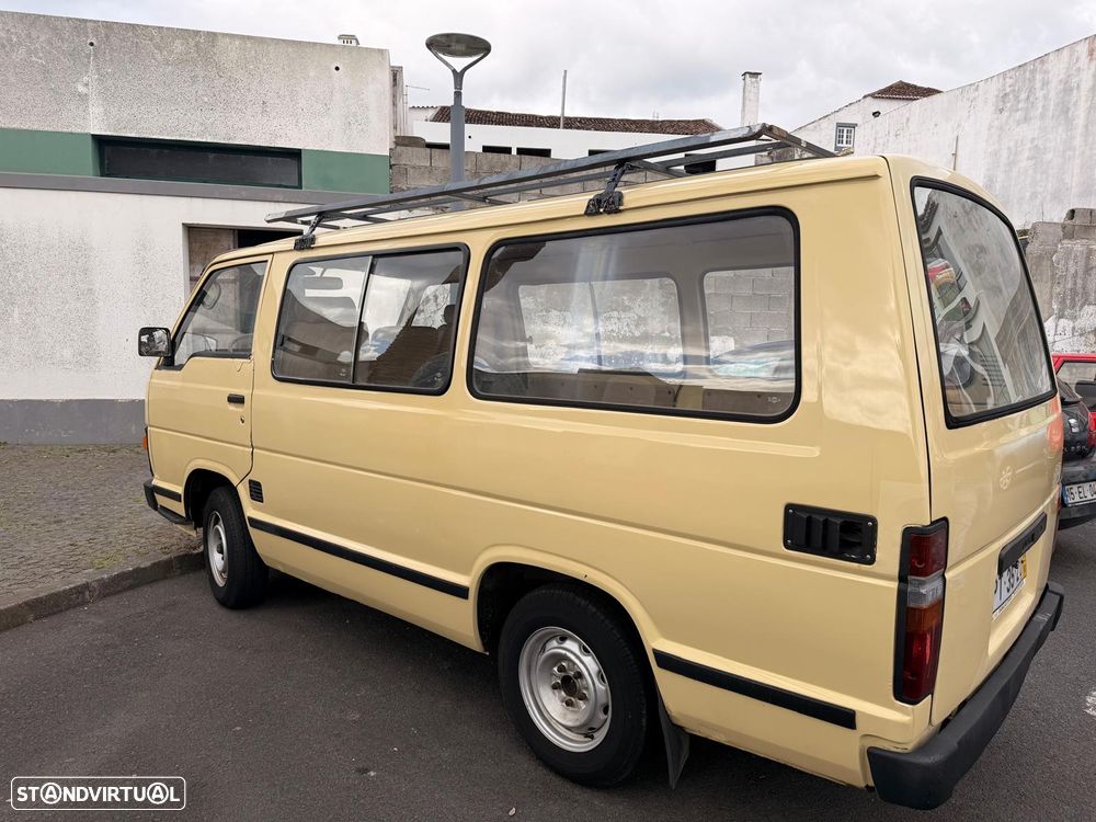 Toyota HiAce - 4