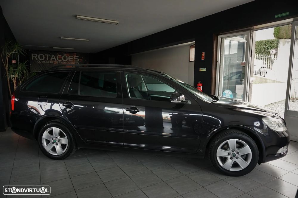 Skoda Octavia Break 1.6 TDi Elegance Pack - 6