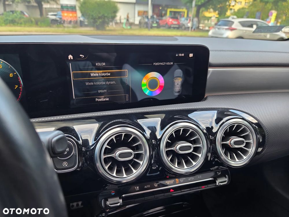 Mercedes-Benz CLA 220 4-Matic AMG Line 7G-DCT - 34