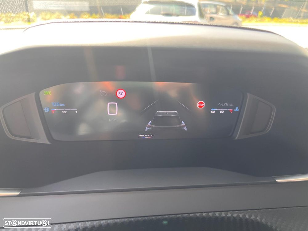 Peugeot 2008 1.2 PureTech Allure Pack - 22