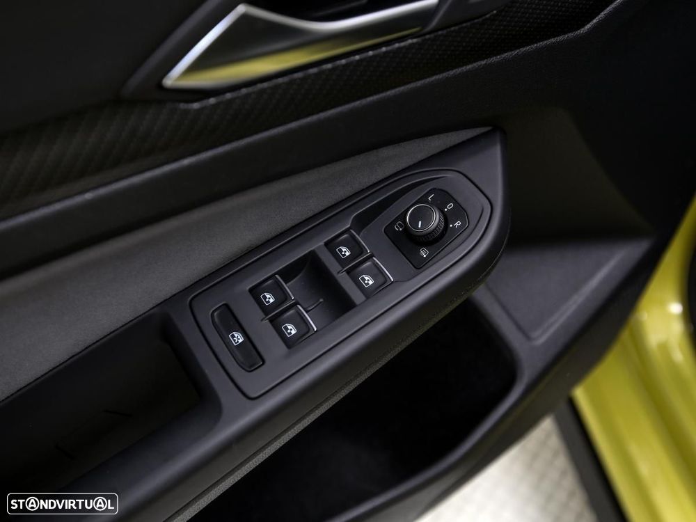 VW Golf Variant 2.0 TDi R-Line DSG - 15