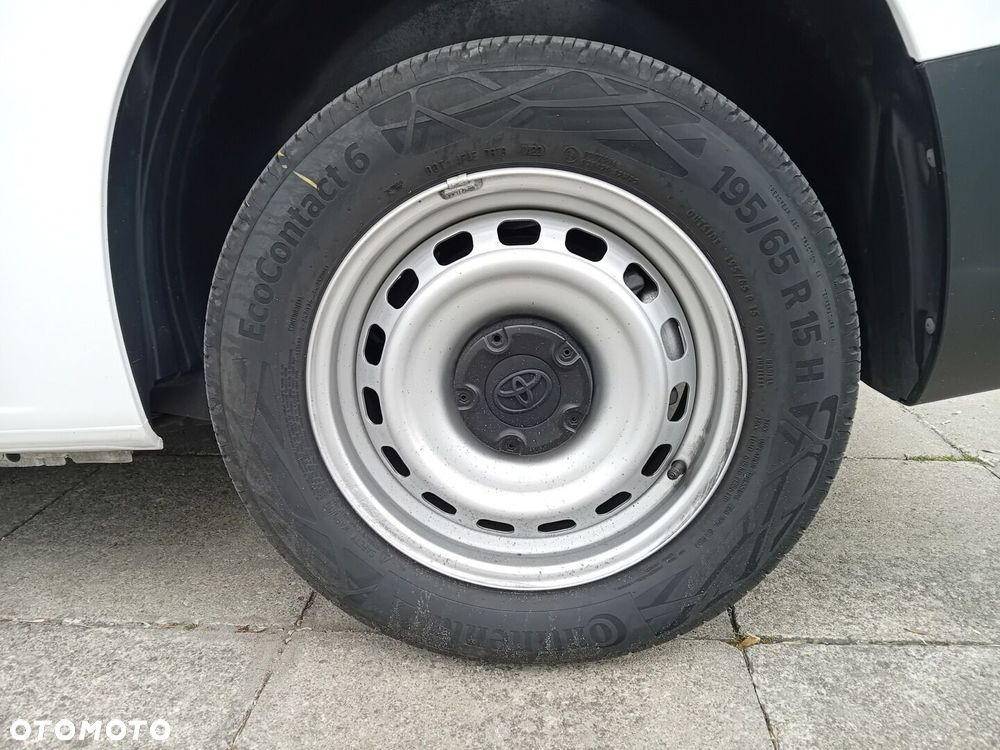 Toyota Proace City - 13