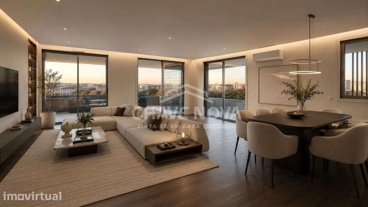 T4 com 241 m², Varandas Amplas e 3 Lugares de Garagem no Verde Vale - Grande imagem: 4/12