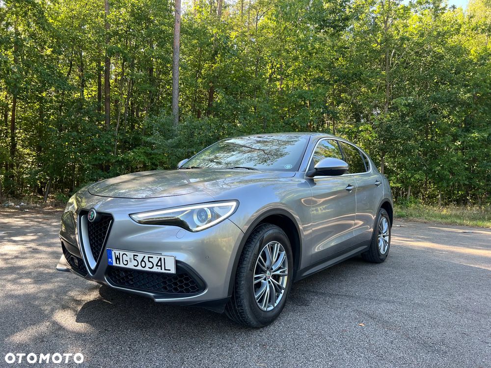 Alfa Romeo Stelvio 2.0 Turbo 16V AT8-Q4 Intensa - 1