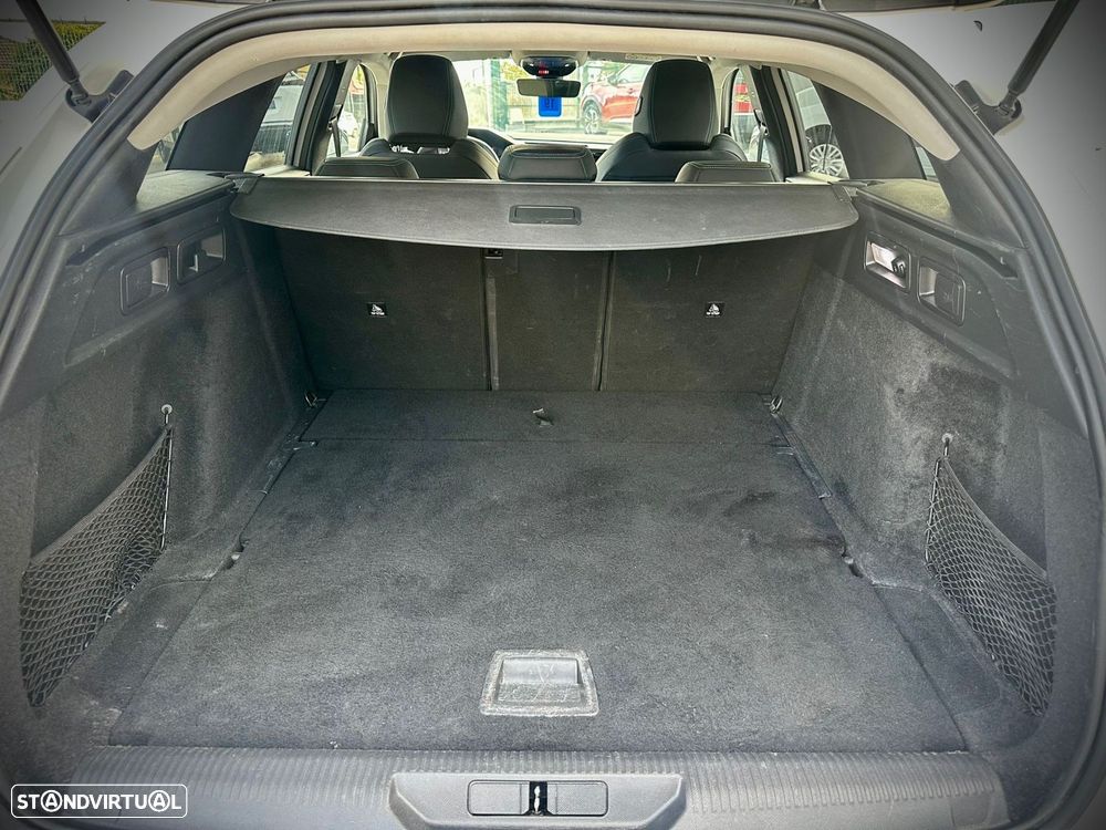 Peugeot 308 SW 1.5 BlueHDi Allure EAT8 - 23