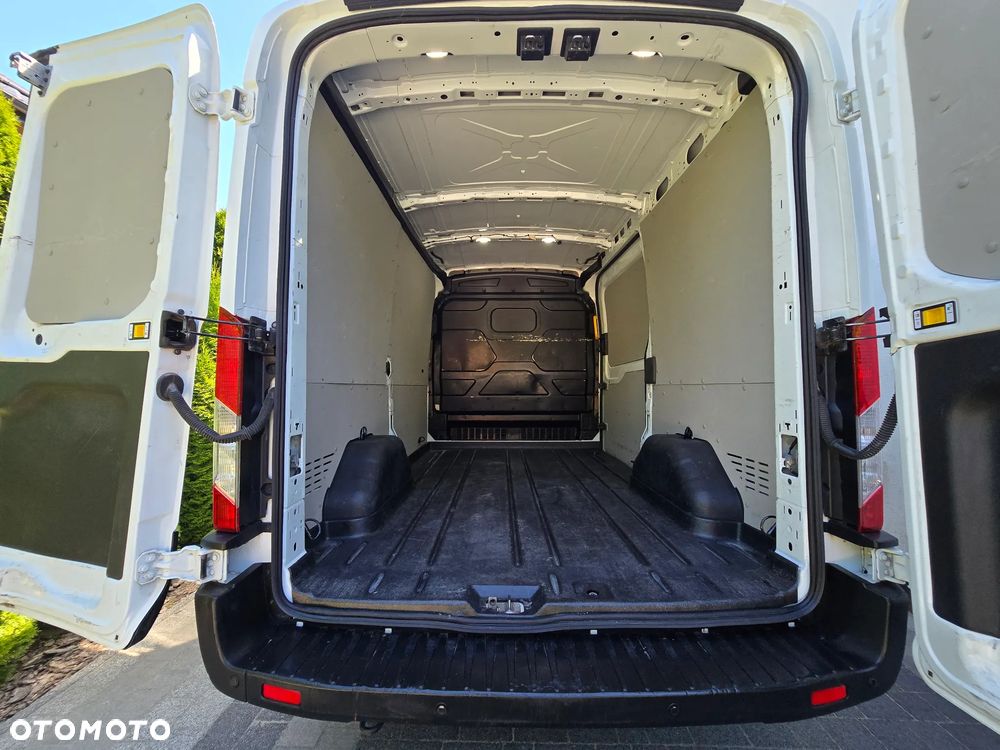 Ford TRANSIT EcoBlue Hybrid - 30
