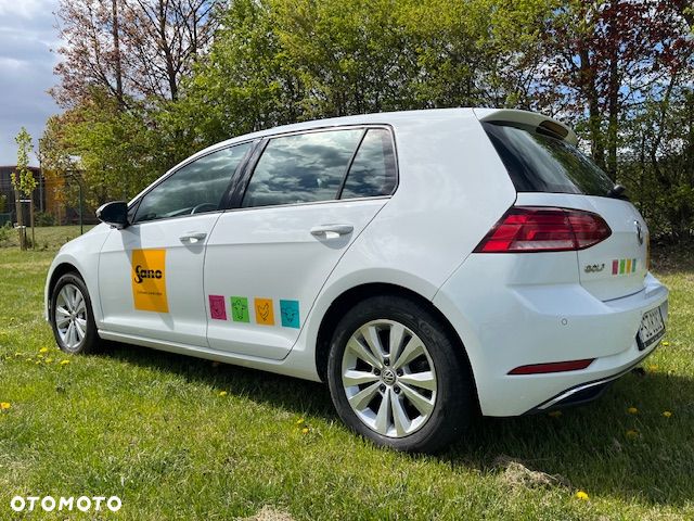 Volkswagen Golf - 4