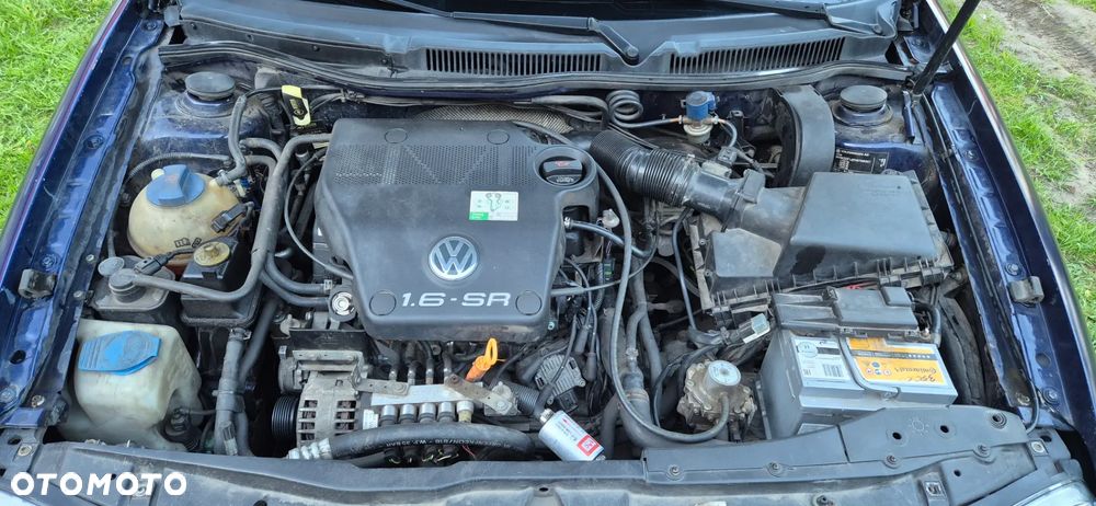 Volkswagen Golf 1.6 - 15