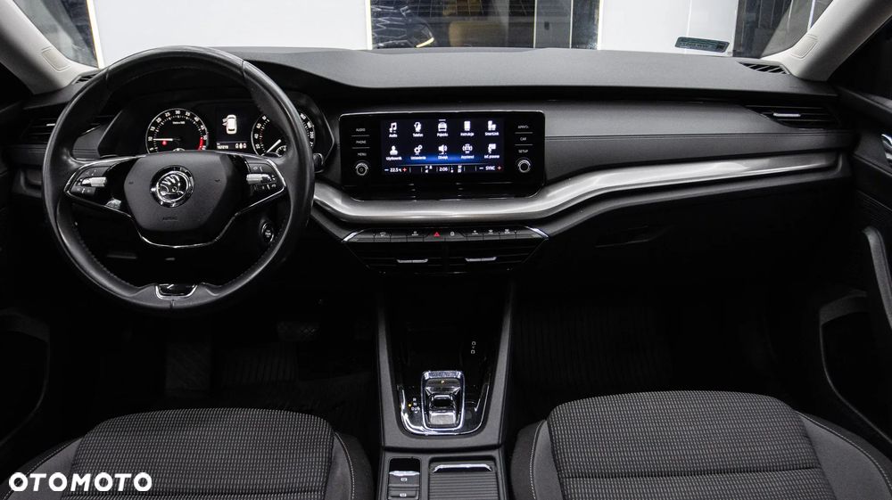 Skoda Octavia 2.0 TDI Ambition DSG - 11