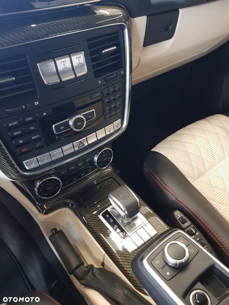 Mercedes-Benz Klasa G 63 AMG AMG SPEEDSHIFT 7G-TRONIC - 32