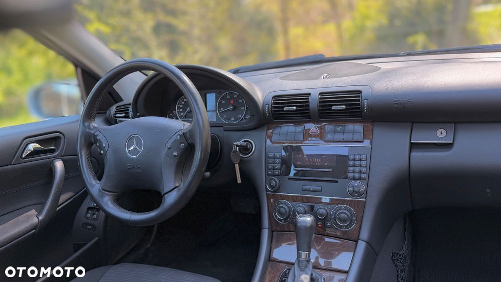 Mercedes-Benz Klasa C 180 Kompressor Automatik Classic - 12