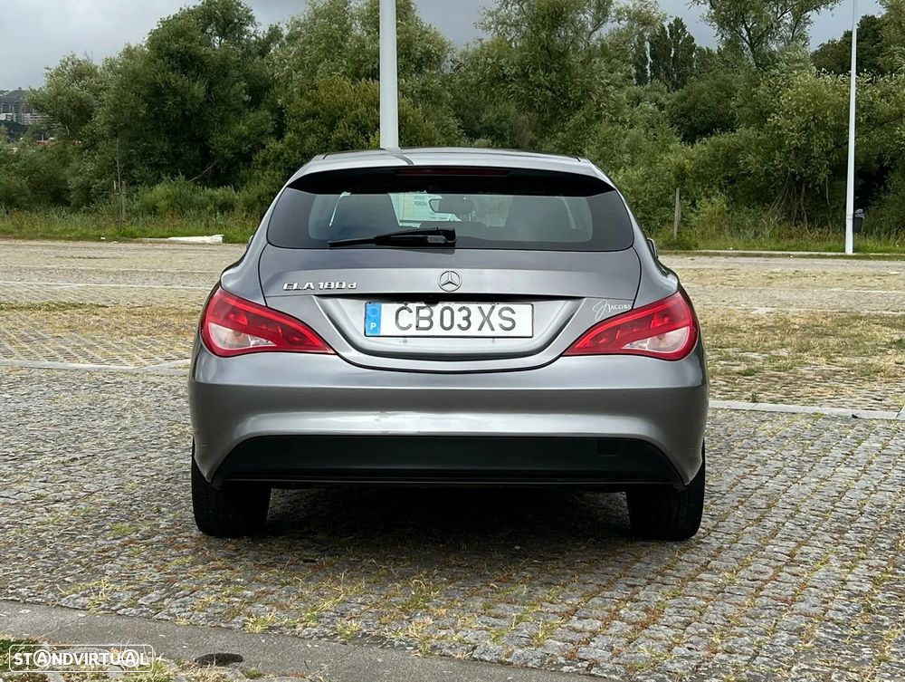 Mercedes-Benz CLA 180 d BlueEFFICIENCY Edition - 6