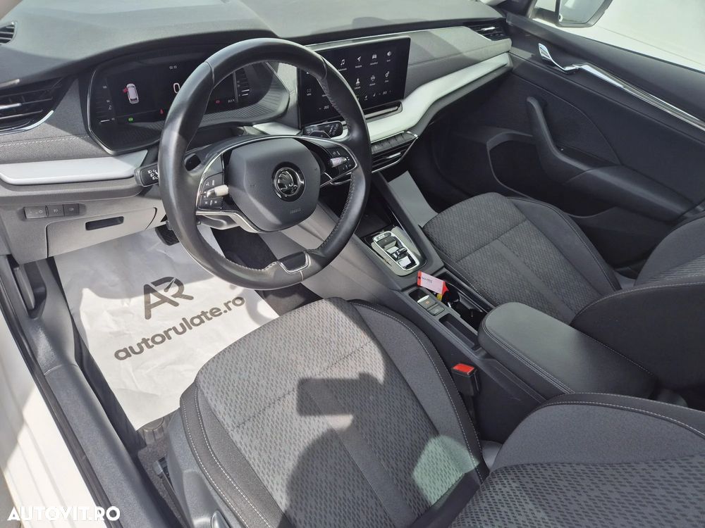 Skoda Octavia 2.0 TDI DSG 4X4 Style - 9