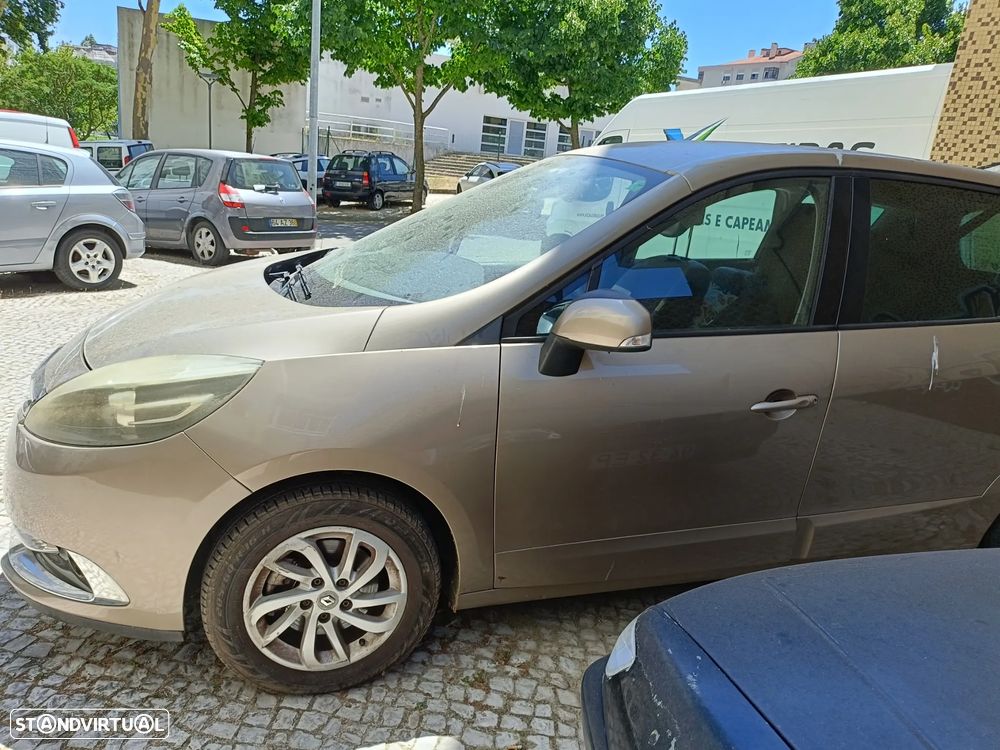 Renault Grand Scénic 1.5 dCi Dynamique S SS - 11
