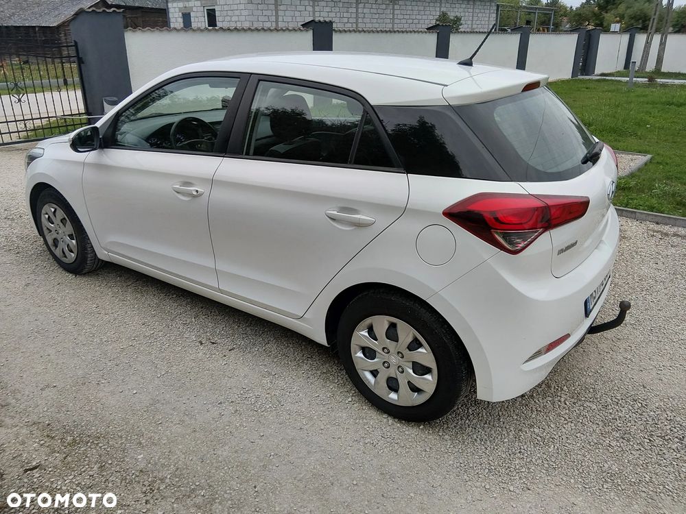 Hyundai i20 1.2 Pure - 8