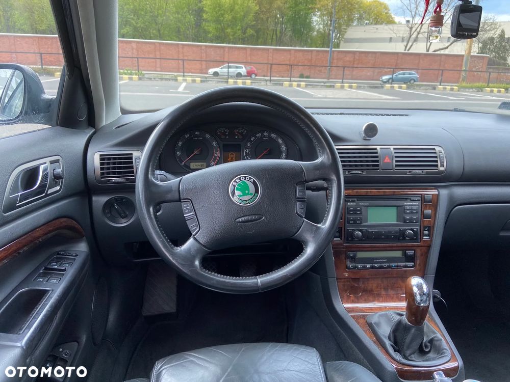 Skoda Superb 2.8 V6 Elegance - 20