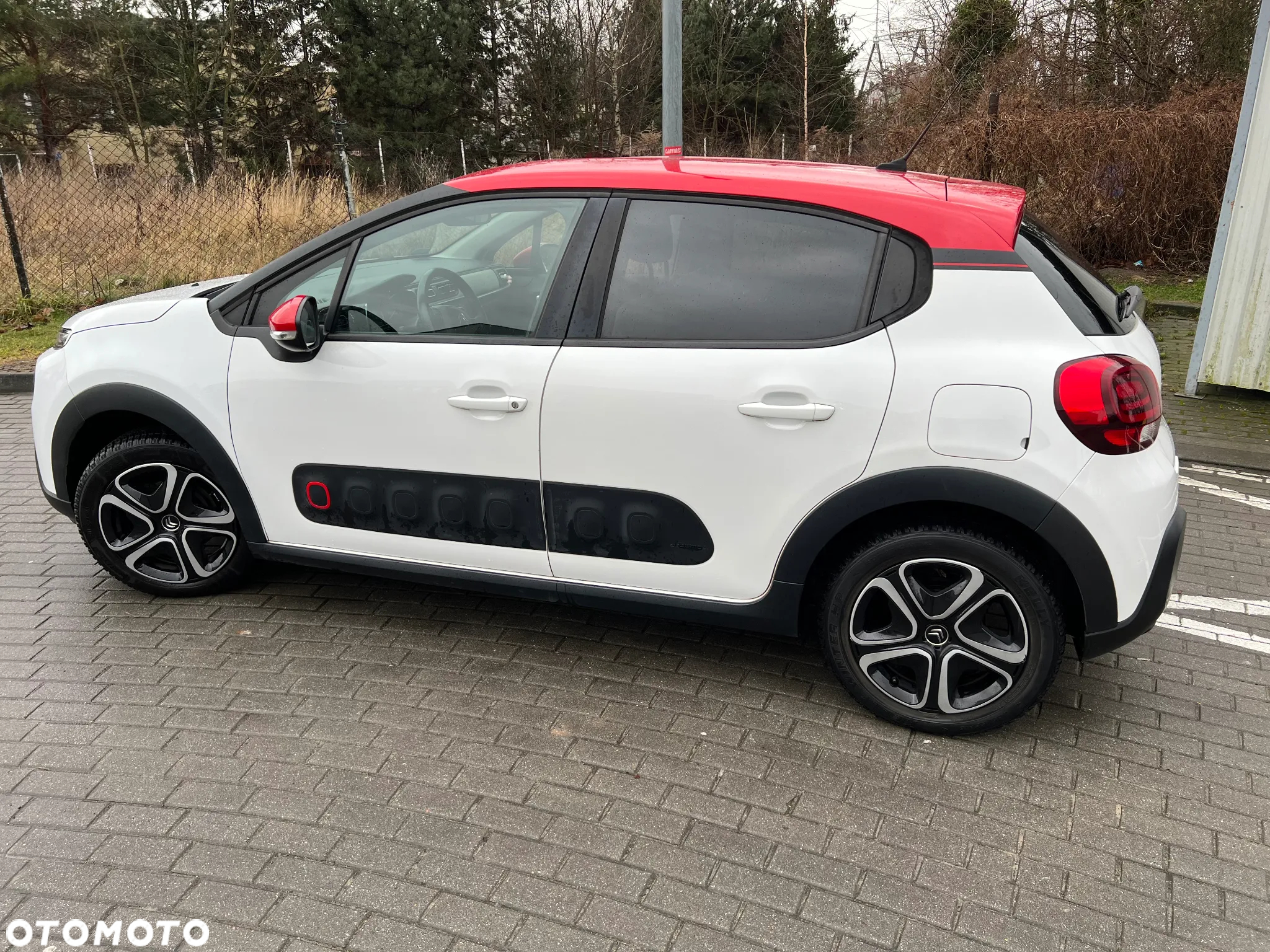 Citroën C3 1.2 PureTech Shine - 4
