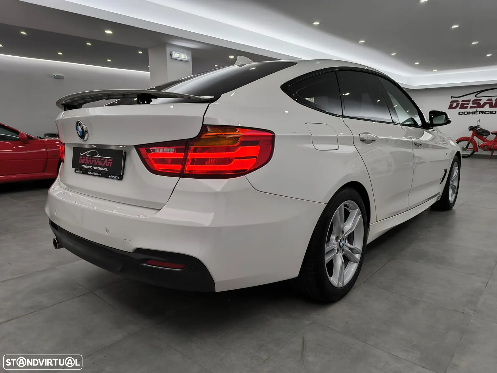 BMW 320 Gran Turismo d xDrive Auto Pack M - 13