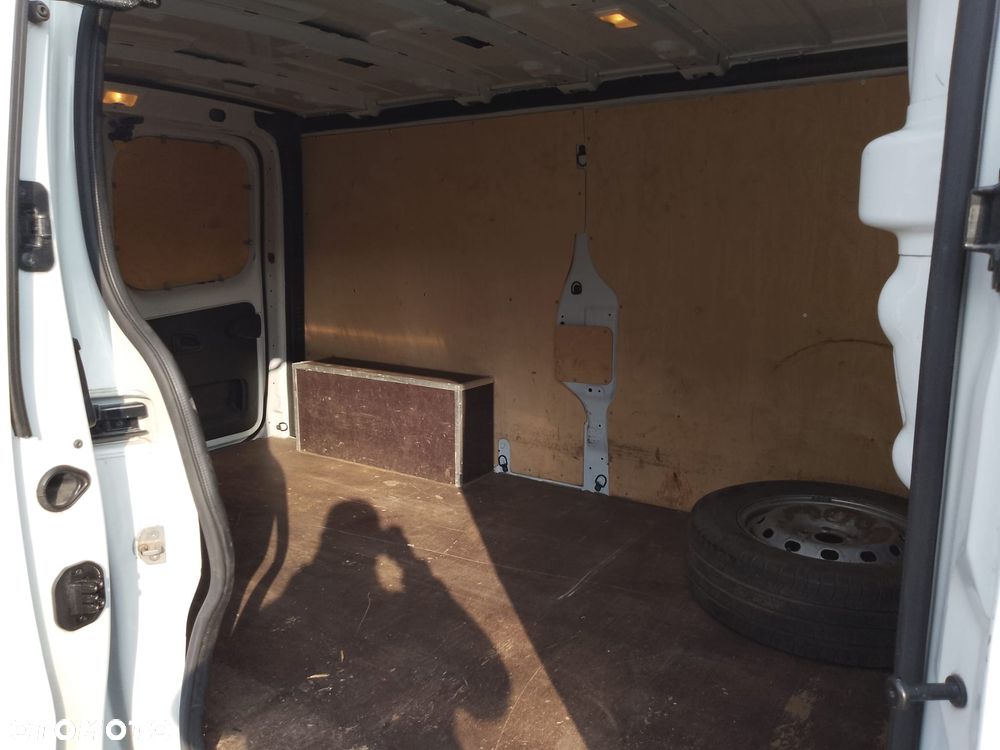 Renault Trafic - 14