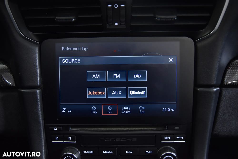 Porsche 911 Carrera 4 GTS PDK - 30