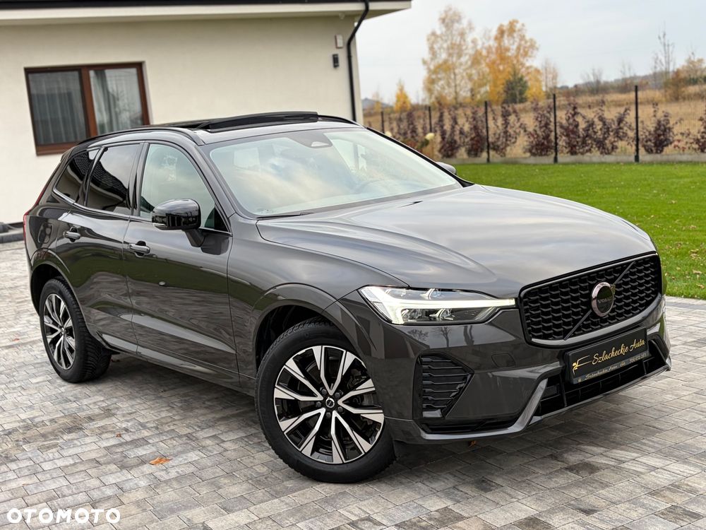 Volvo XC 60 B4 D AWD Plus Dark - 11