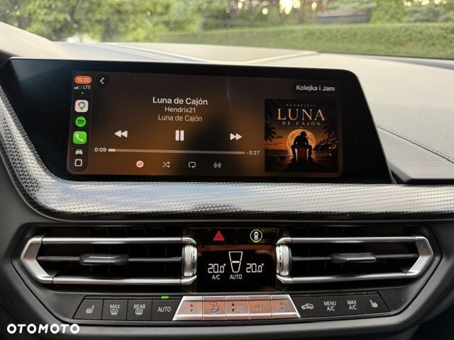 BMW Seria 2 218i - 13