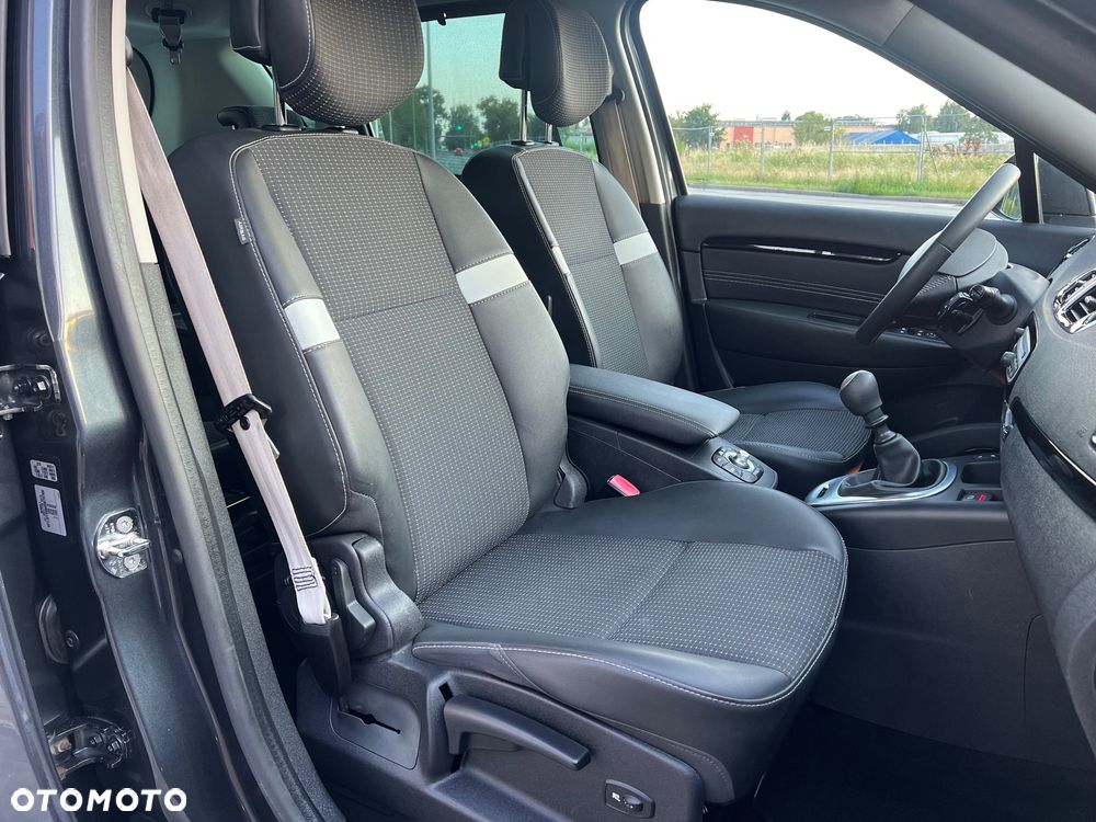 Renault Scenic 1.4 16V TCE Bose Edition - 11