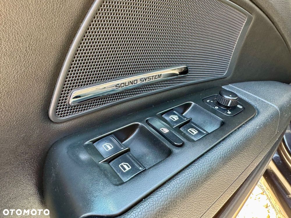 Skoda Superb 2.0 TDI L&K DSG - 9
