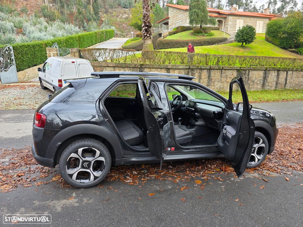 Citroën C4 Cactus 1.6 BlueHDi Feel J17 - 22