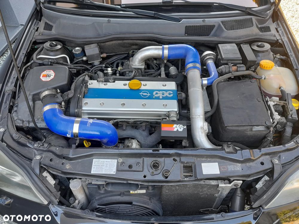 Opel Astra 2.0 Turbo OPC - 8