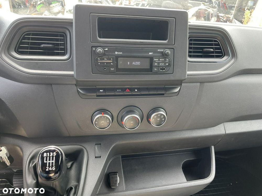 Renault Master - 36