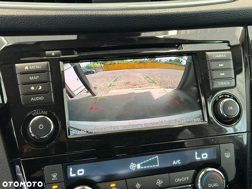 Nissan Qashqai 1.3 DIG-T N-Connecta DCT - 36