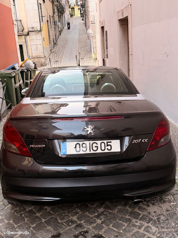 Peugeot 207 CC - 2