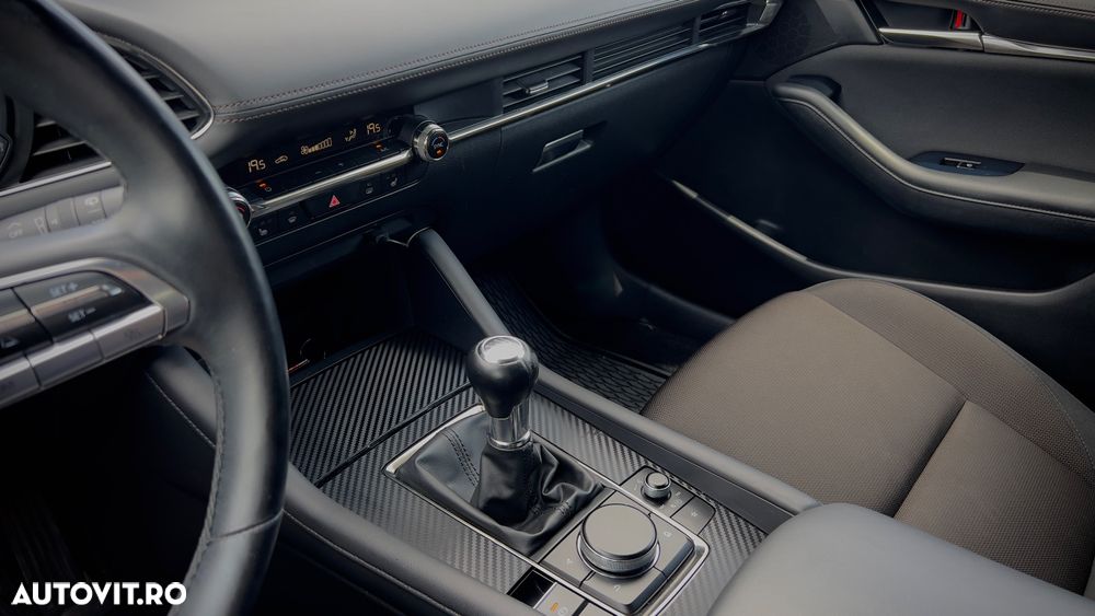 Mazda 3 - 16