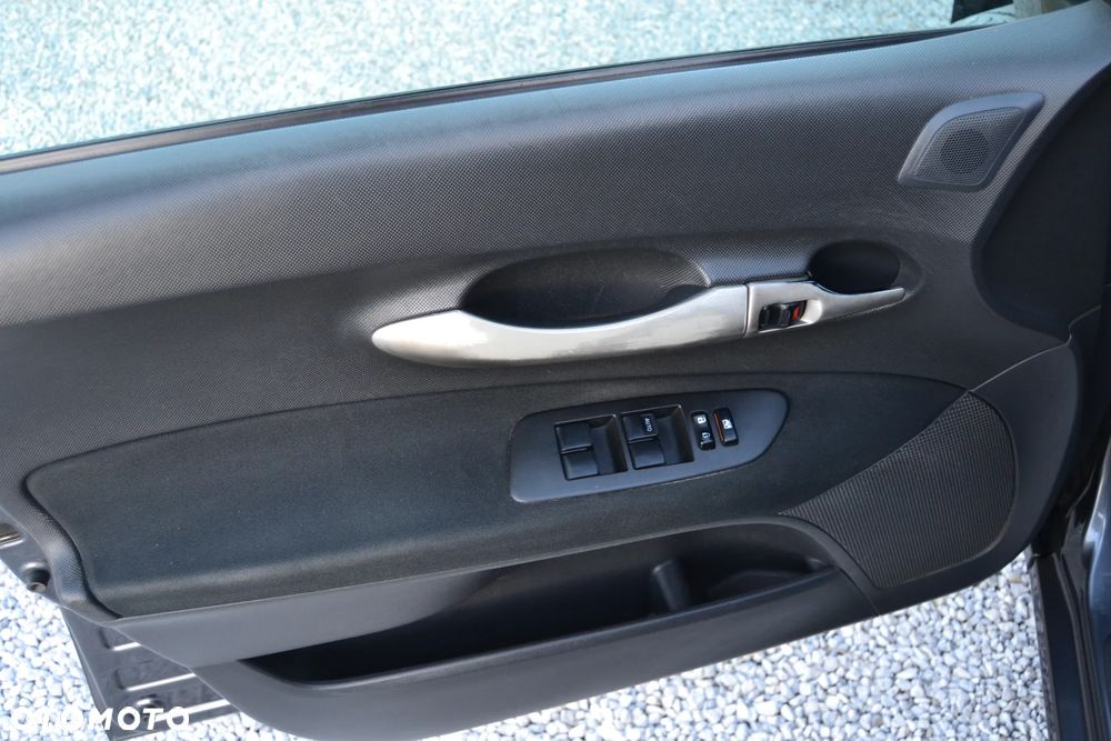 Toyota Auris 2.0 D-4D Sol - 30